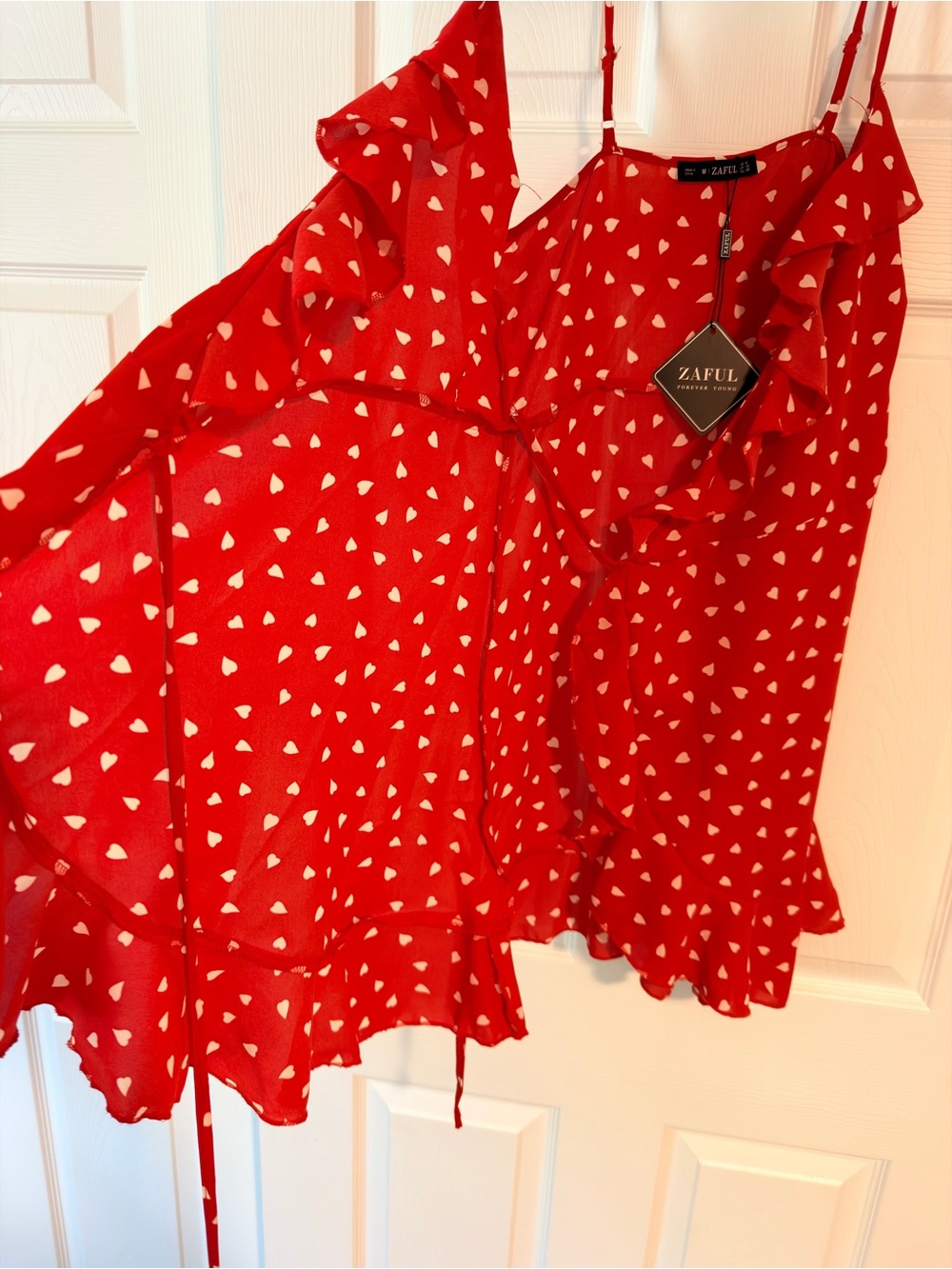 Zaful Red & White Heart Print Ruffle Slip - Picture 3 of 3